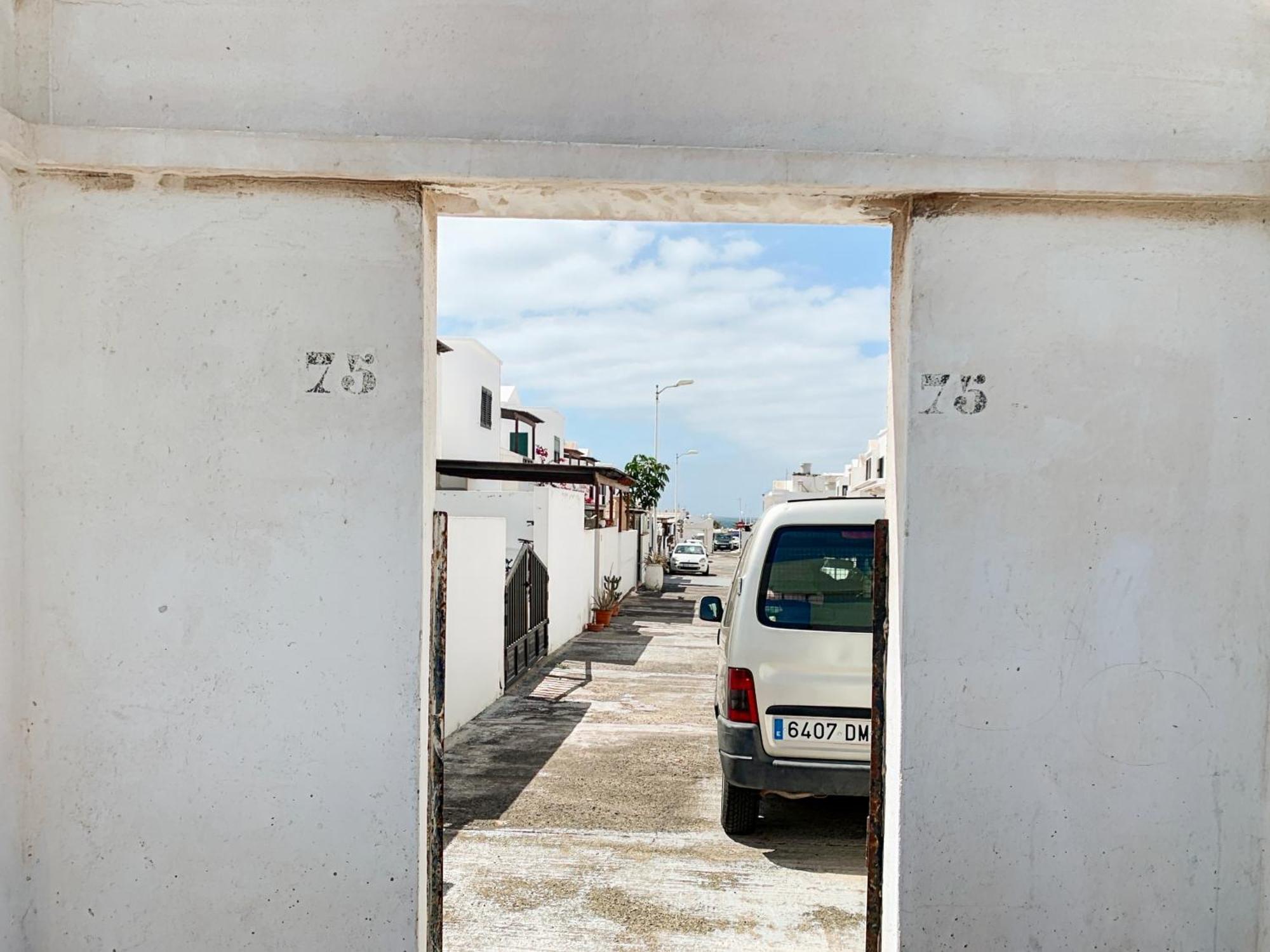 Habitaciones Privadas Cerca De La Playa Y Aeropuerto En Casa Compartida Con Otros Huespedes Плайя-Онда Экстерьер фото