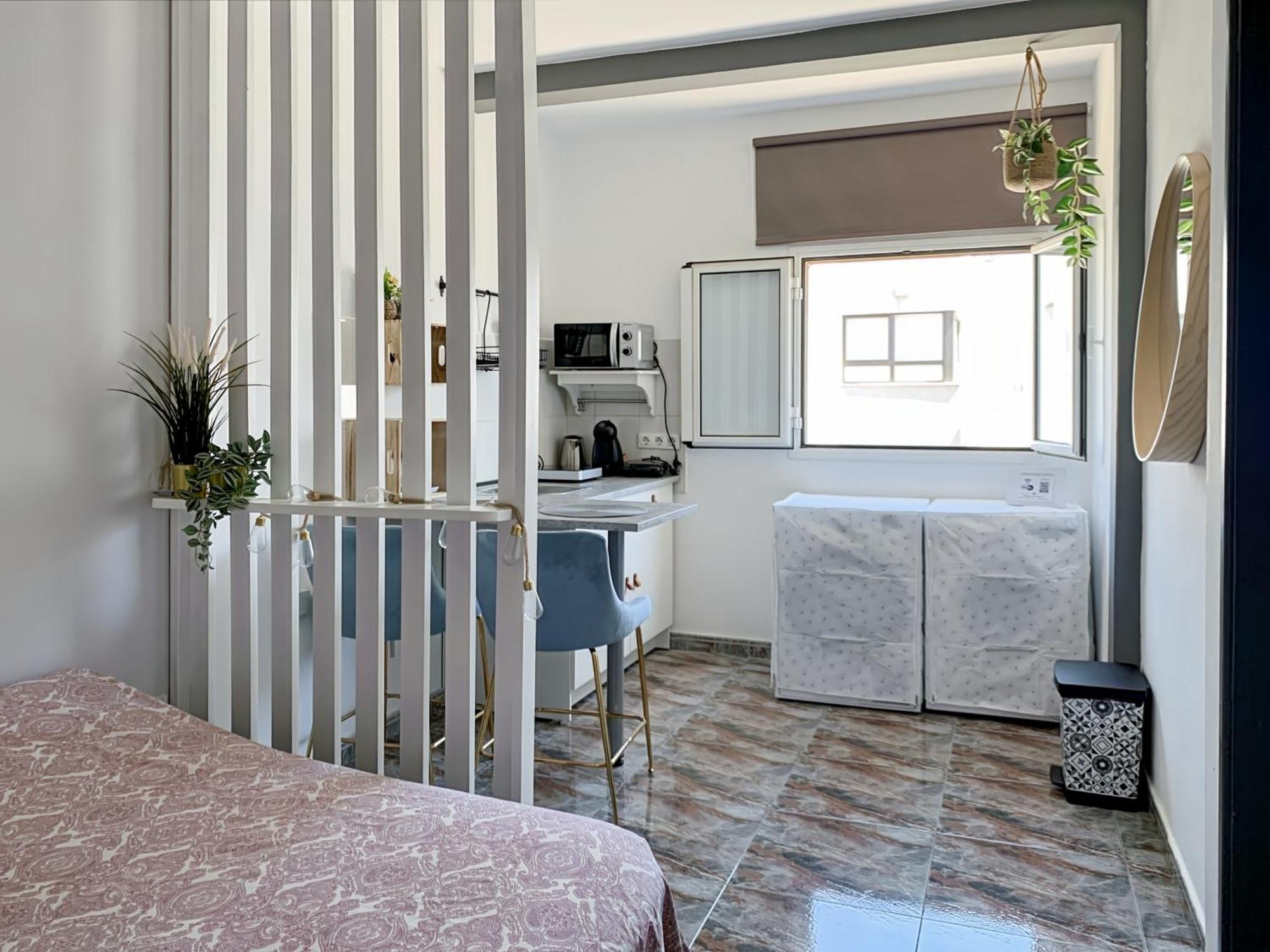 Habitaciones Privadas Cerca De La Playa Y Aeropuerto En Casa Compartida Con Otros Huespedes Плайя-Онда Экстерьер фото